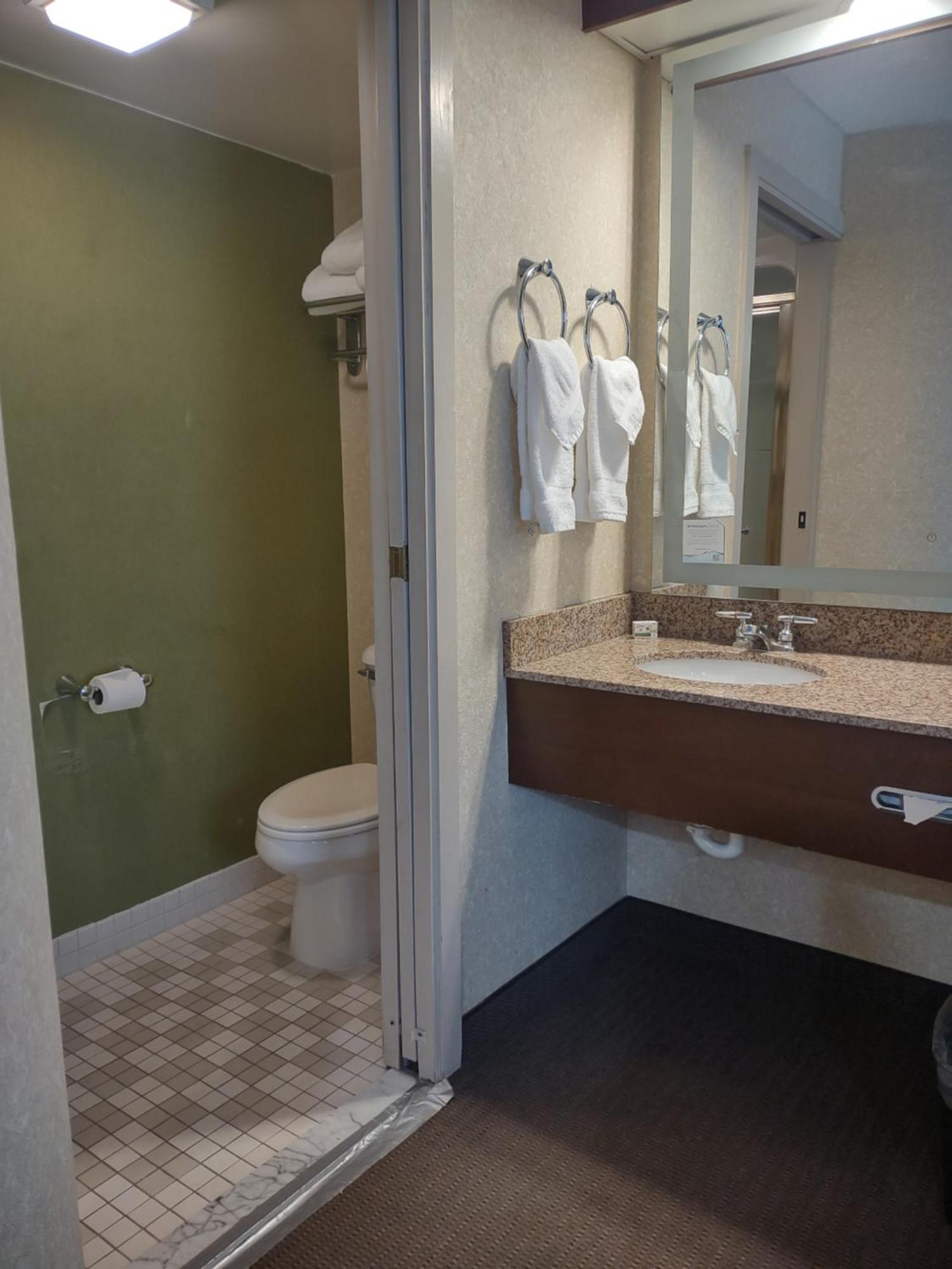 Baymont By Wyndham Flat Rock Hotel Exterior photo